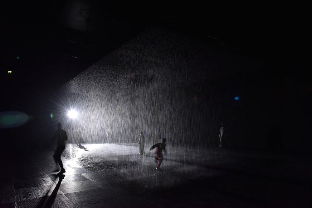 RANDOM+INTERNATIONAL,+Rain+Room,+2012.jpg image for 2018-11-10-international-forum